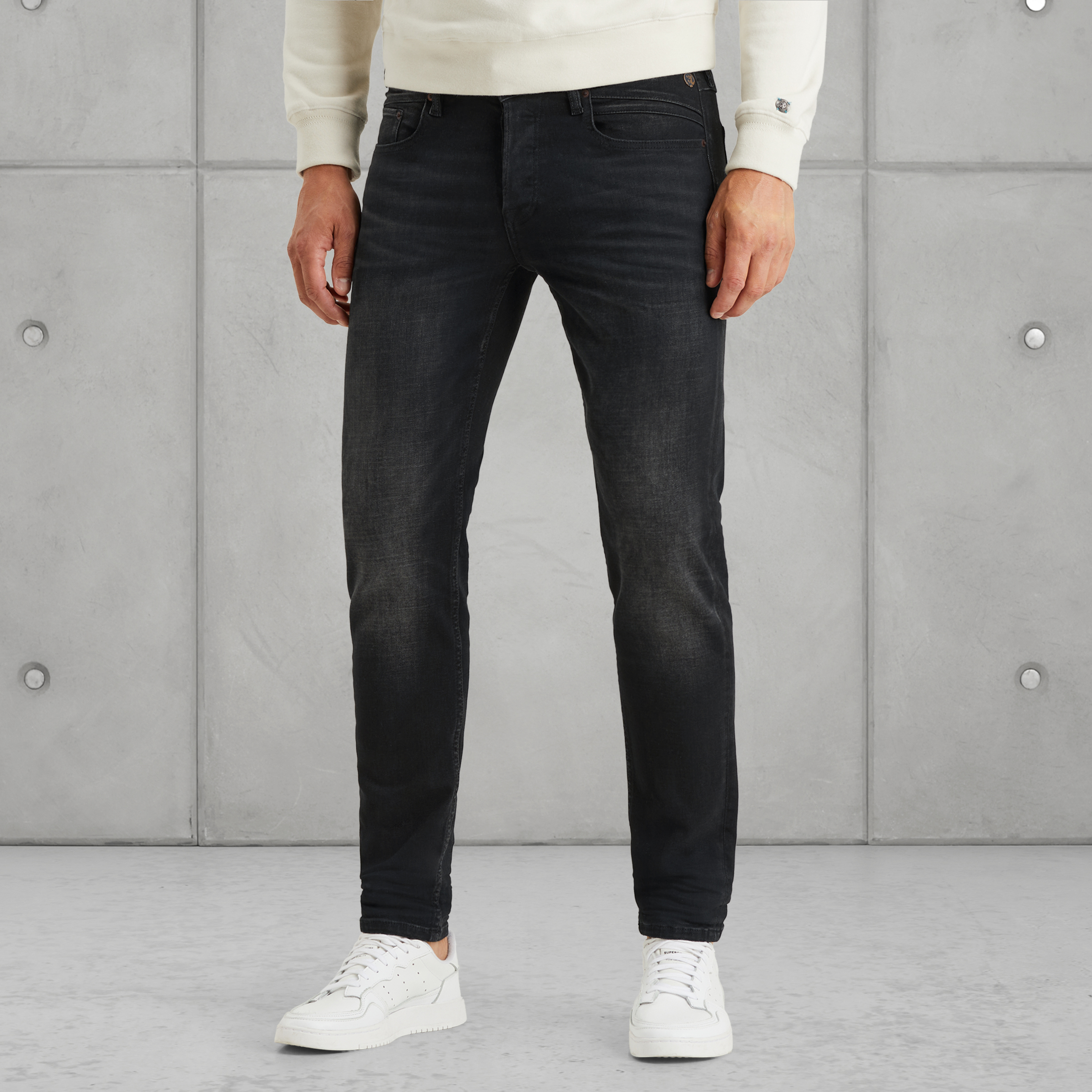 CAST IRON Shiftback tapered fit jeans Free shipping returns